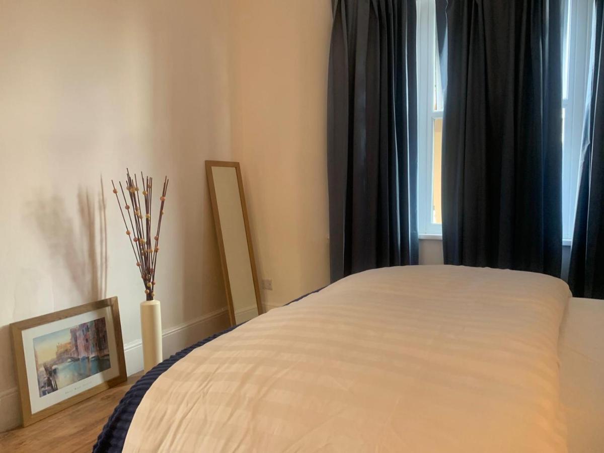Park View Homestay Barking  Exteriör bild