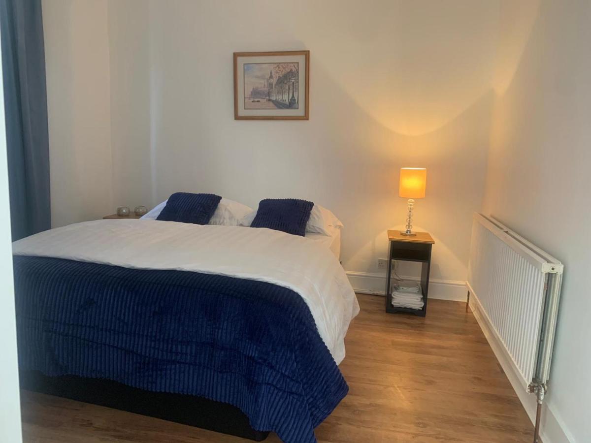 Park View Homestay Barking  Exteriör bild